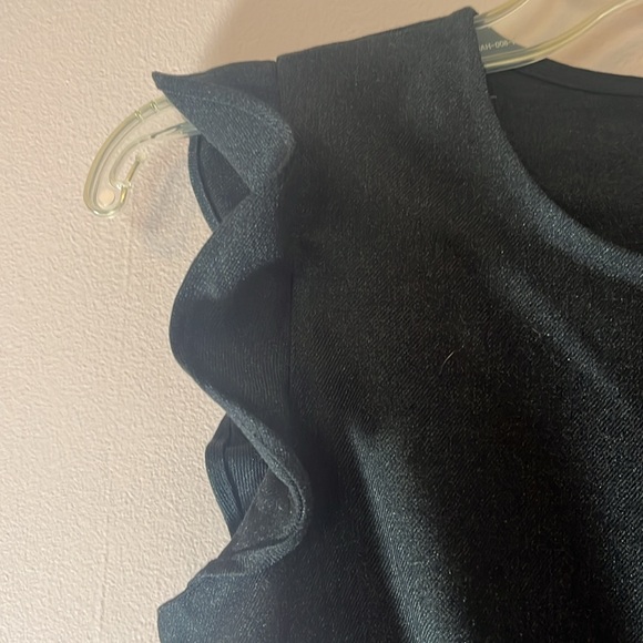 Loft dress, cap sleeves, knee lengths, side pockets back zip with spandex - Picture 3 of 7